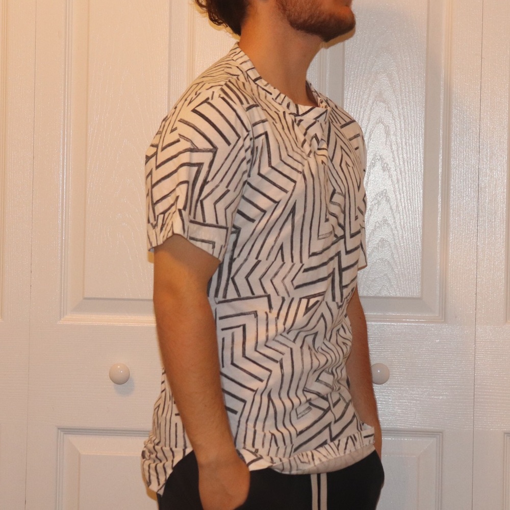 Black and white tee